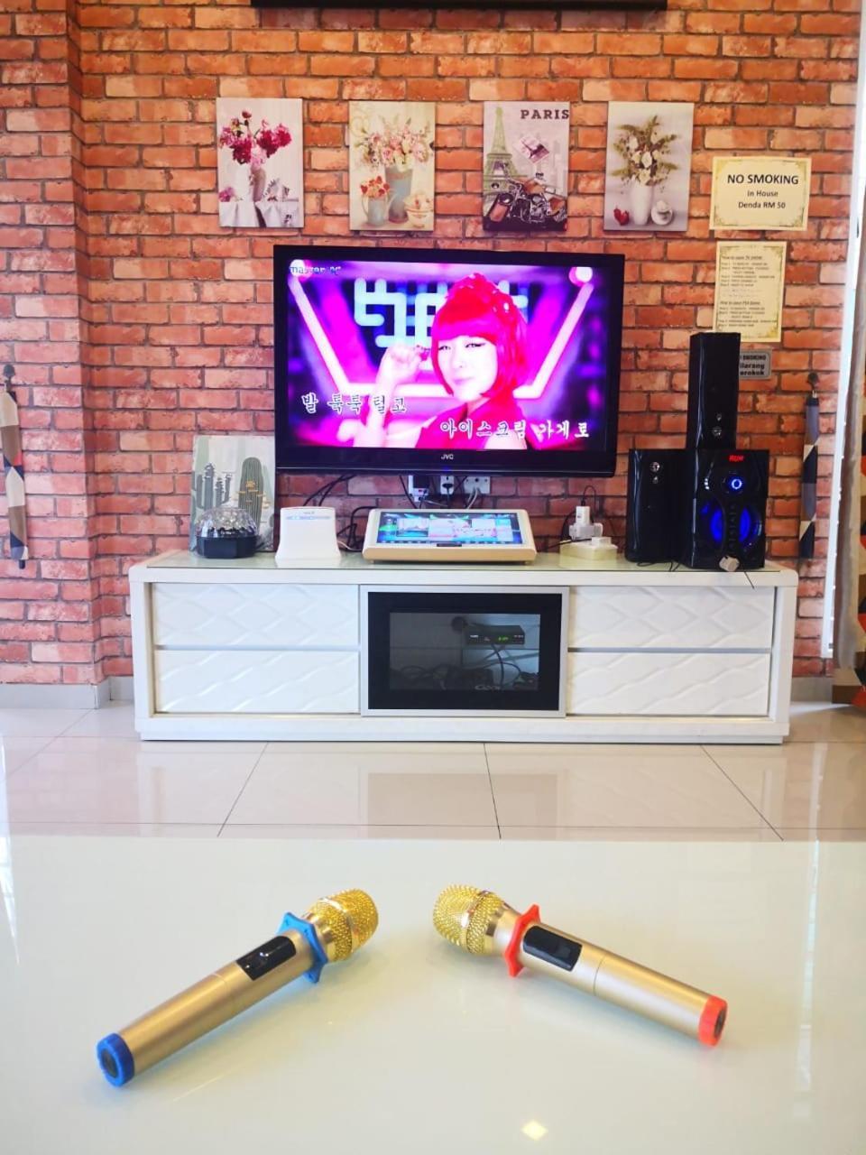 Teluk Batik 17Paradisehome Private Pool Karaoke Snooker Bbq 15Pax Лумут Экстерьер фото
