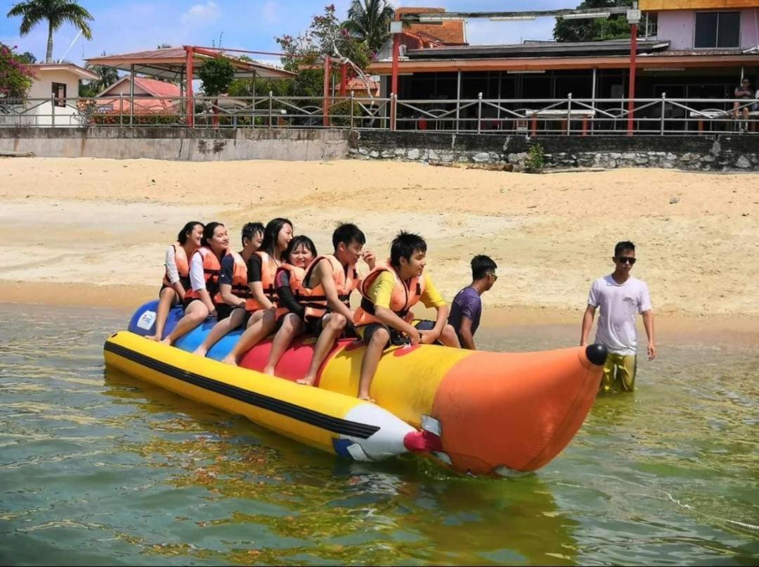 Teluk Batik 17Paradisehome Private Pool Karaoke Snooker Bbq 15Pax Лумут Экстерьер фото